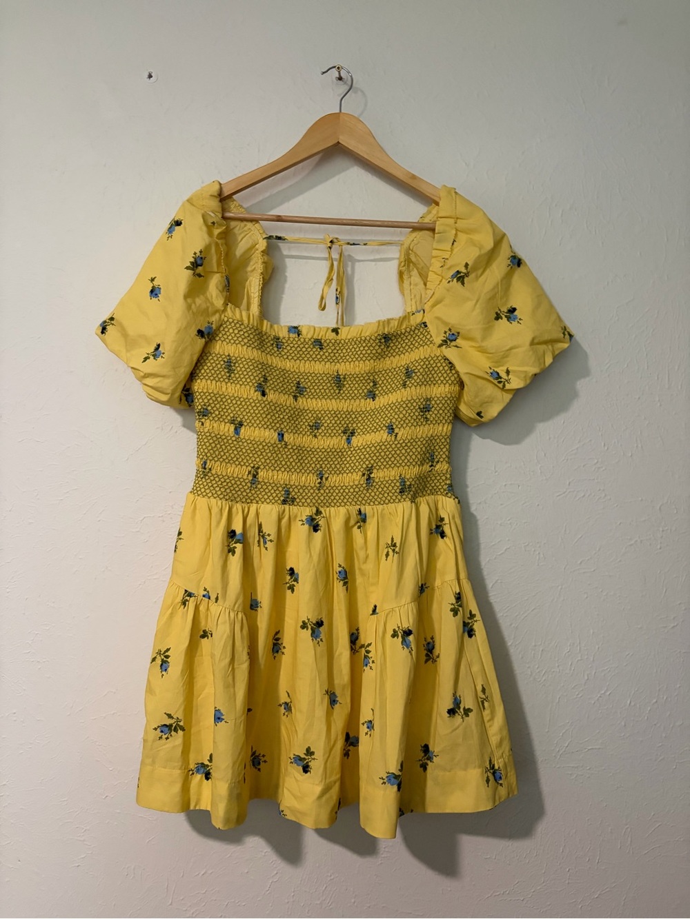 Anthropologie Puff Sleeve Smocked Mini Dress Butter Yellow Floral Small